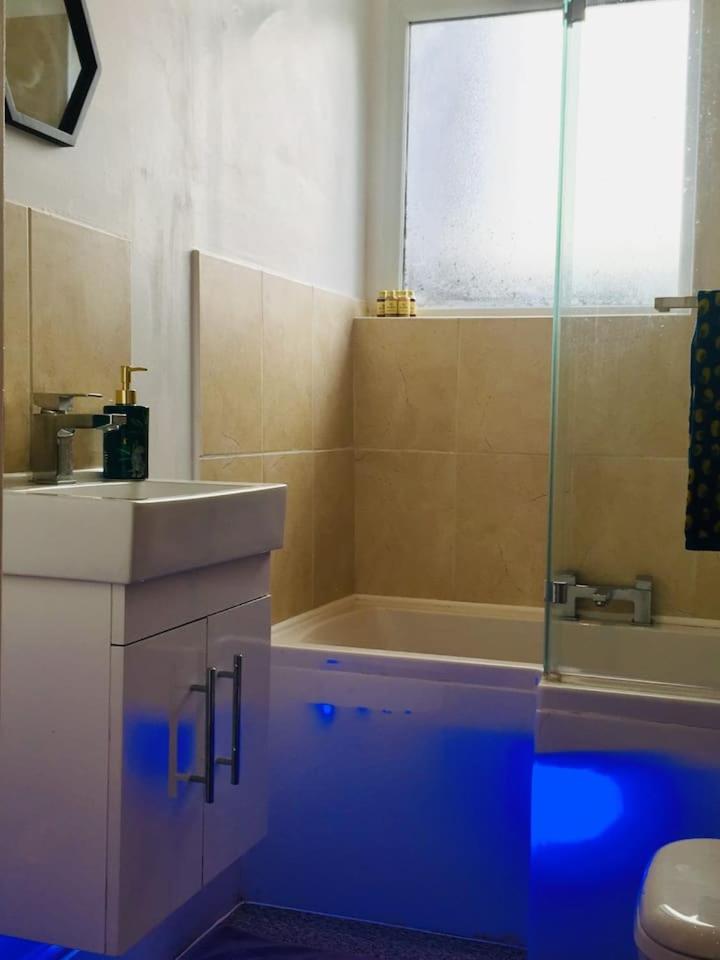 Spacious Apartment In The Heart Of St Leonards Hastings Luaran gambar